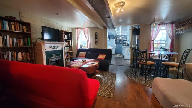 3430 34th Street, Astoria, NY 11106