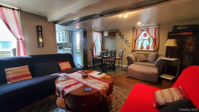 3430 34th Street, Astoria, NY 11106