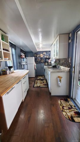 3430 34th Street, Astoria, NY 11106