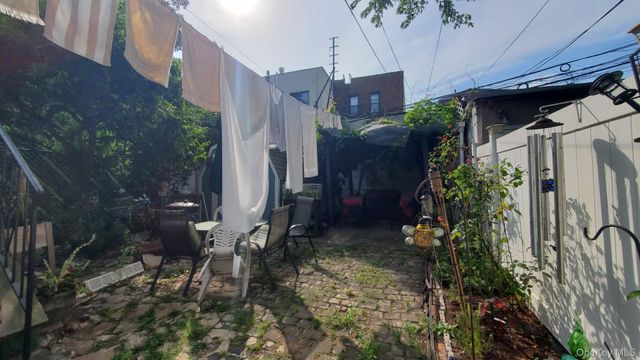 3430 34th Street, Astoria, NY 11106