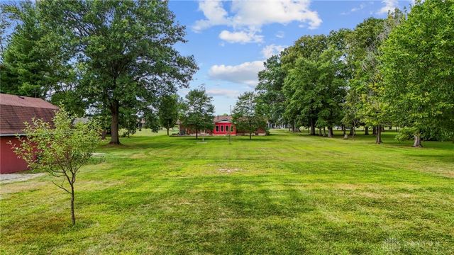 5248 Heckathorn Road, Brookville, OH 45309