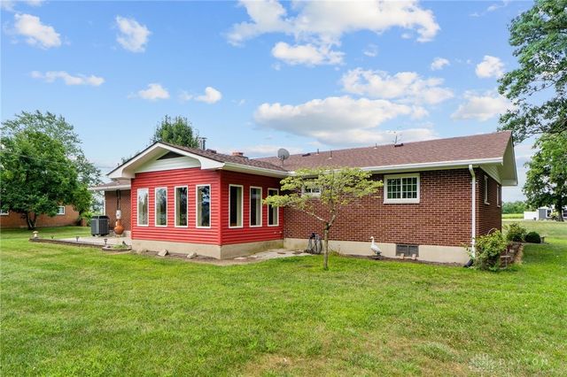 5248 Heckathorn Road, Brookville, OH 45309