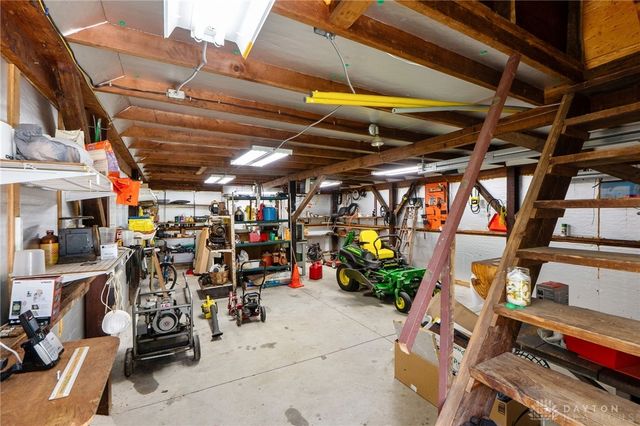 5248 Heckathorn Road, Brookville, OH 45309