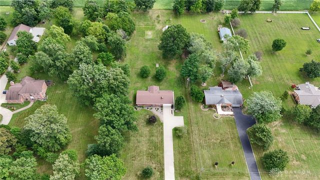 5248 Heckathorn Road, Brookville, OH 45309