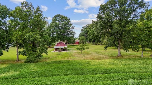 5248 Heckathorn Road, Brookville, OH 45309