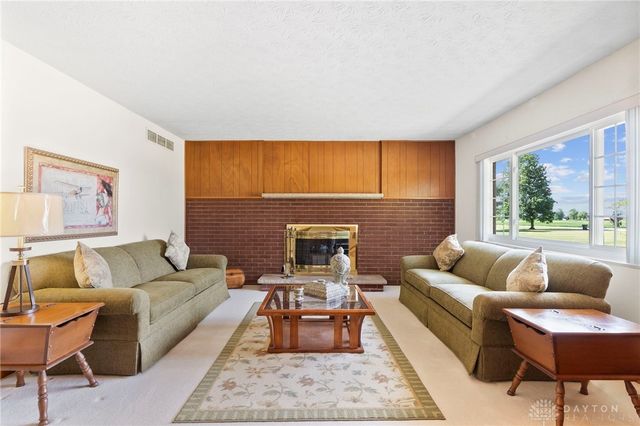 5248 Heckathorn Road, Brookville, OH 45309