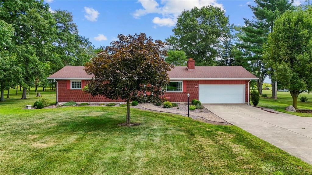 5248 Heckathorn Road, Brookville, OH 45309