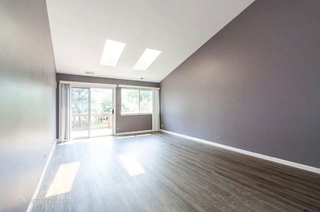 1069 Ripple Ridge Drive, Darien, IL 60561