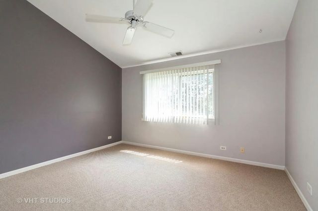 1069 Ripple Ridge Drive, Darien, IL 60561