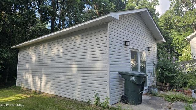 2639 Nc Highway 211 Road E, Clarkton, NC 28433