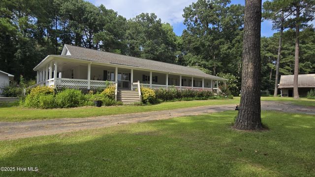 2639 Nc Highway 211 Road E, Clarkton, NC 28433