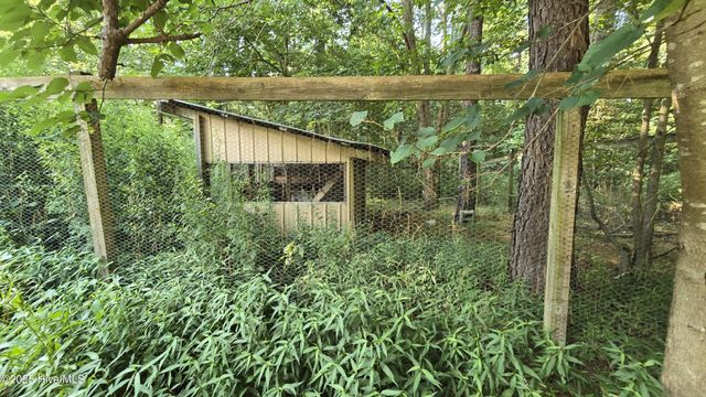 2639 Nc Highway 211 Road E, Clarkton, NC 28433