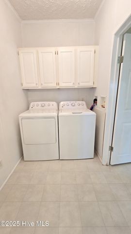 2639 Nc Highway 211 Road E, Clarkton, NC 28433