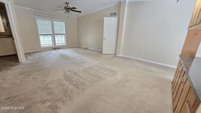 2639 Nc Highway 211 Road E, Clarkton, NC 28433