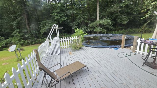 2639 Nc Highway 211 Road E, Clarkton, NC 28433