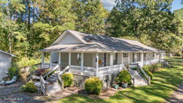 2639 Nc Highway 211 Road E, Clarkton, NC 28433