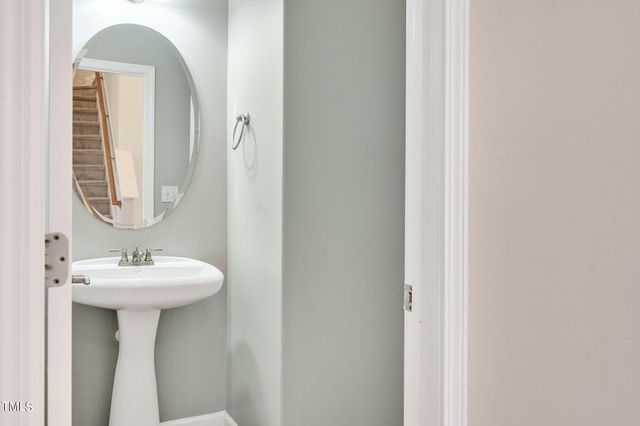 545 Hadlow Street, Fuquay Varina, NC 27526