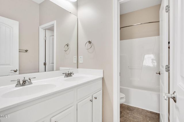 545 Hadlow Street, Fuquay Varina, NC 27526