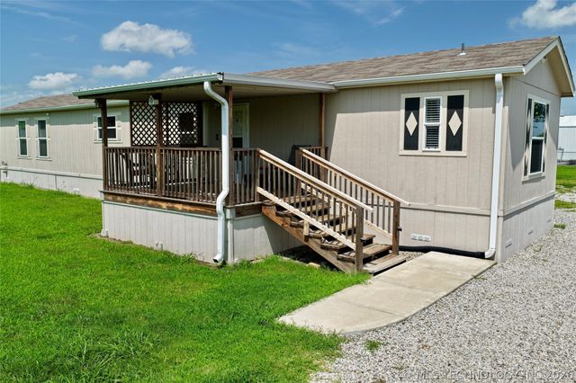 114165 S 4201 Road, Checotah, OK 74426