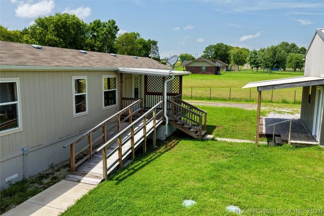 114165 S 4201 Road, Checotah, OK 74426