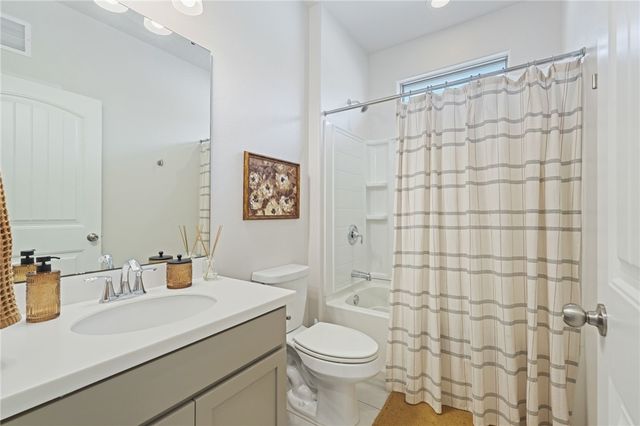 1002 Ocean Breeze, Portland, TX 78374