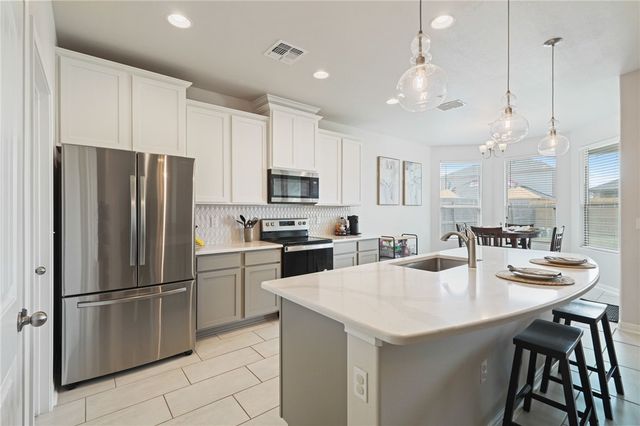 1002 Ocean Breeze, Portland, TX 78374