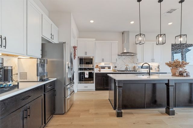 412 Fire Blade Drive, Aledo, TX 76008
