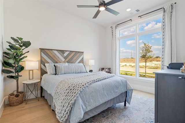 412 Fire Blade Drive, Aledo, TX 76008