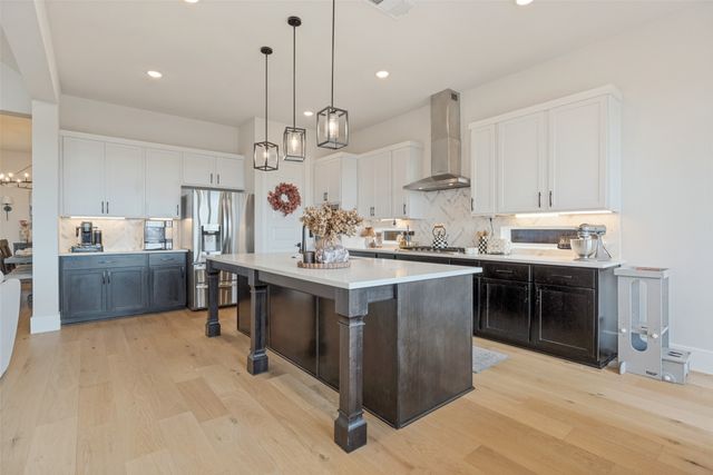 412 Fire Blade Drive, Aledo, TX 76008