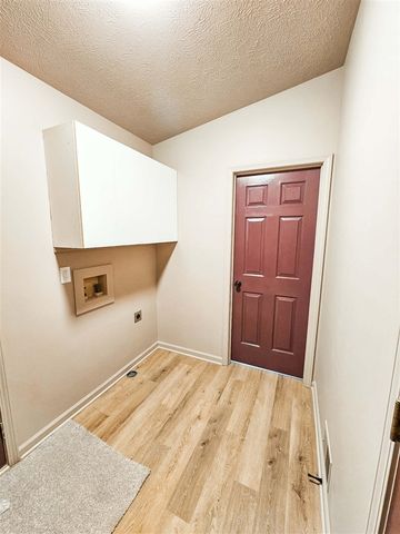 909 Barton Street, Otsego, MI 49078