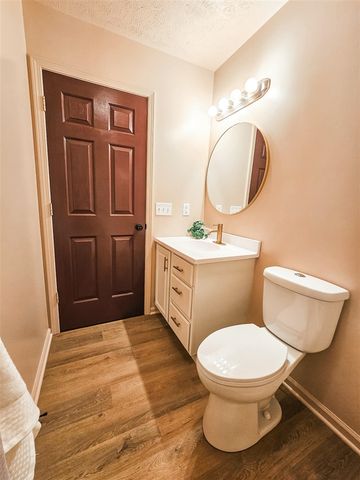 909 Barton Street, Otsego, MI 49078