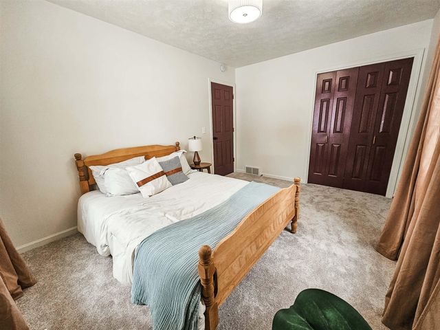 909 Barton Street, Otsego, MI 49078