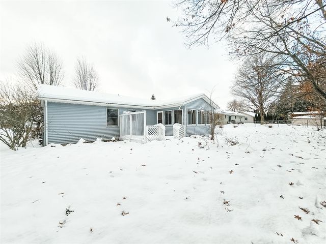 909 Barton Street, Otsego, MI 49078