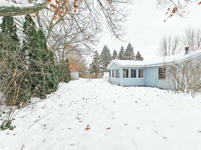 909 Barton Street, Otsego, MI 49078