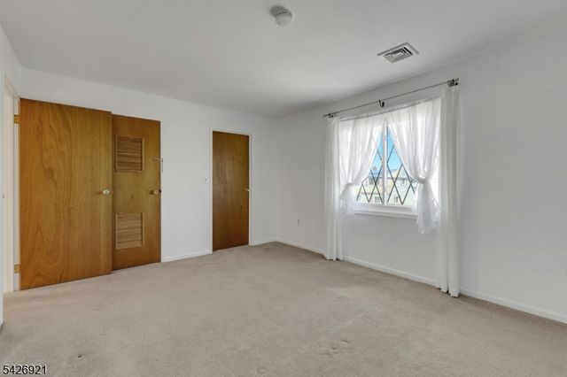 846 Riverside Ave 202, Lyndhurst Twp., NJ 07071