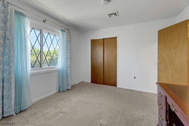 846 Riverside Ave 202, Lyndhurst Twp., NJ 07071