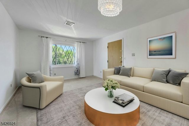 846 Riverside Ave 202, Lyndhurst Twp., NJ 07071