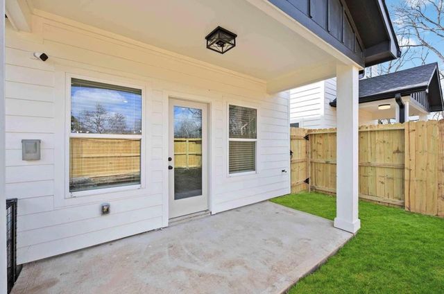 926 Granville Drive, Houston, TX 77091