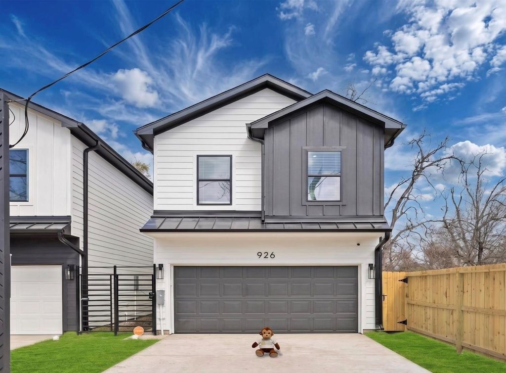 926 Granville Drive, Houston, TX 77091