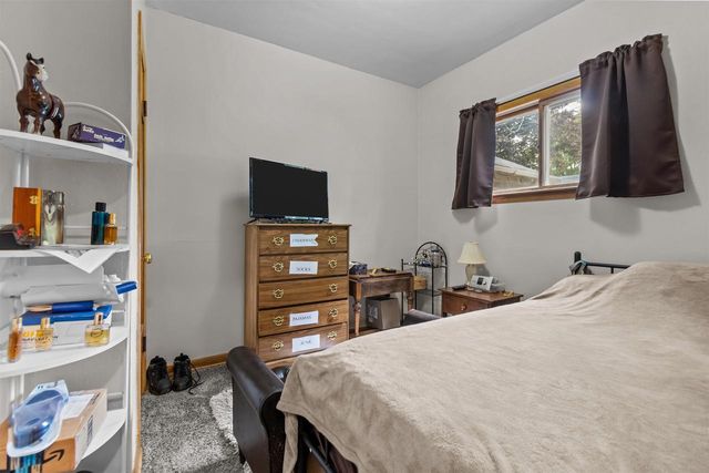 318 W BREWSTER STREET, Appleton, WI 54911