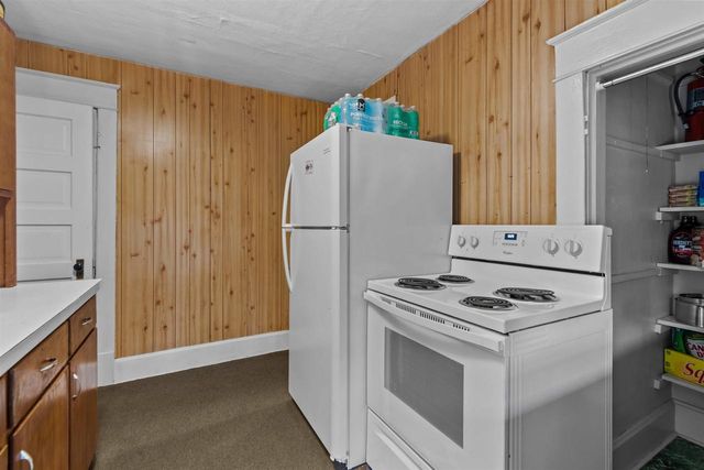 318 W BREWSTER STREET, Appleton, WI 54911