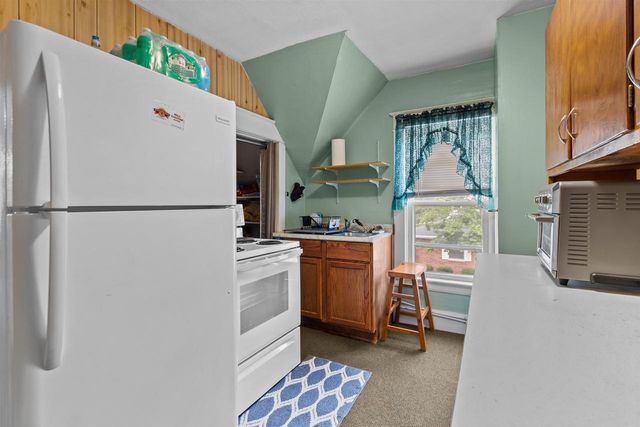 318 W BREWSTER STREET, Appleton, WI 54911
