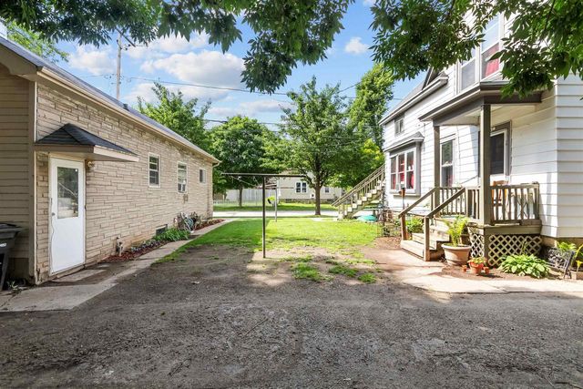 318 W BREWSTER STREET, Appleton, WI 54911