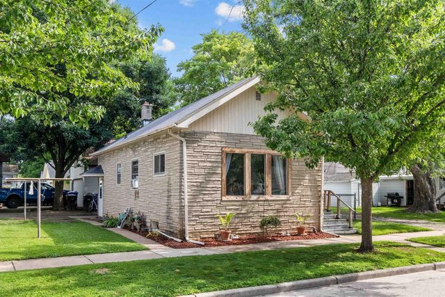 318 W BREWSTER STREET, Appleton, WI 54911
