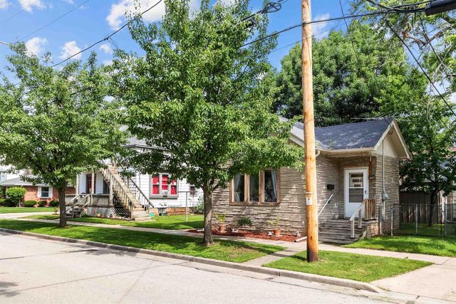 318 W BREWSTER STREET, Appleton, WI 54911