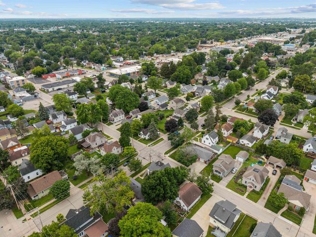 318 W BREWSTER STREET, Appleton, WI 54911