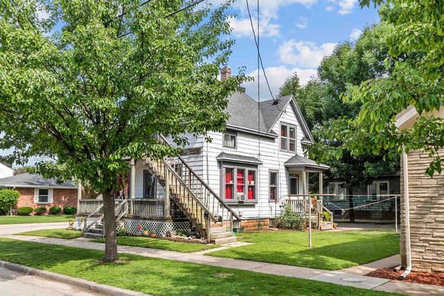 318 W BREWSTER STREET, Appleton, WI 54911