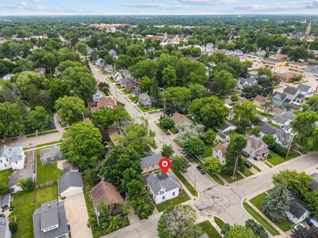 318 W BREWSTER STREET, Appleton, WI 54911