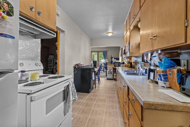 318 W BREWSTER STREET, Appleton, WI 54911
