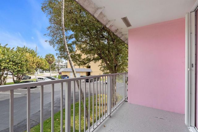 7500 SW 82nd Street G209, Miami, FL 33143